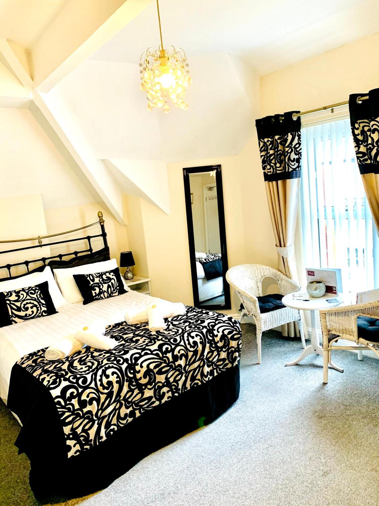 The Heidi Bed & Breakfast Саутпорт Екстериор снимка